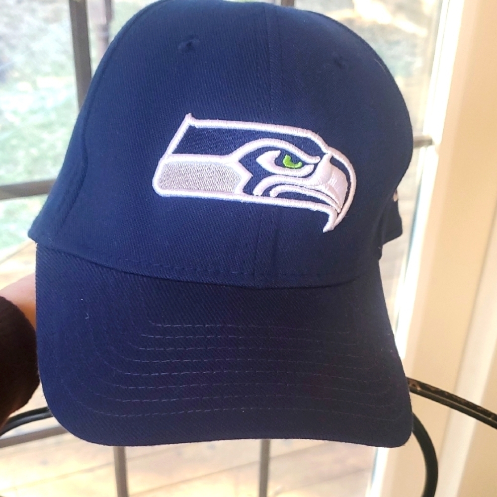 39Thirty NFL Seattle Seahawks Embroidered Blue Baseball Sz. L-XL Hat